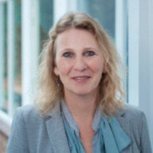 dr. Agnes van Minnen